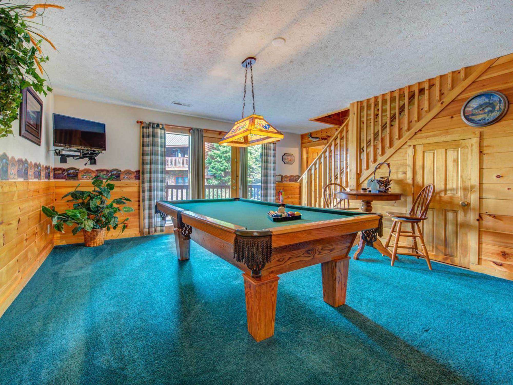 Komfy Kozy, 3 Bedrooms, Sleeps 10, Views, Game Room, Pool Access, Wifi Gatlinburg Exterior photo